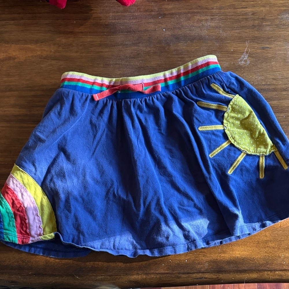 Mini Boden Blue Skirt‎ w/under shorts Embroidered Sun & Rainbow - size 10/12